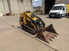 Used Vermeer S925TX Mini Loader For Sale - picture0' - Click to enlarge