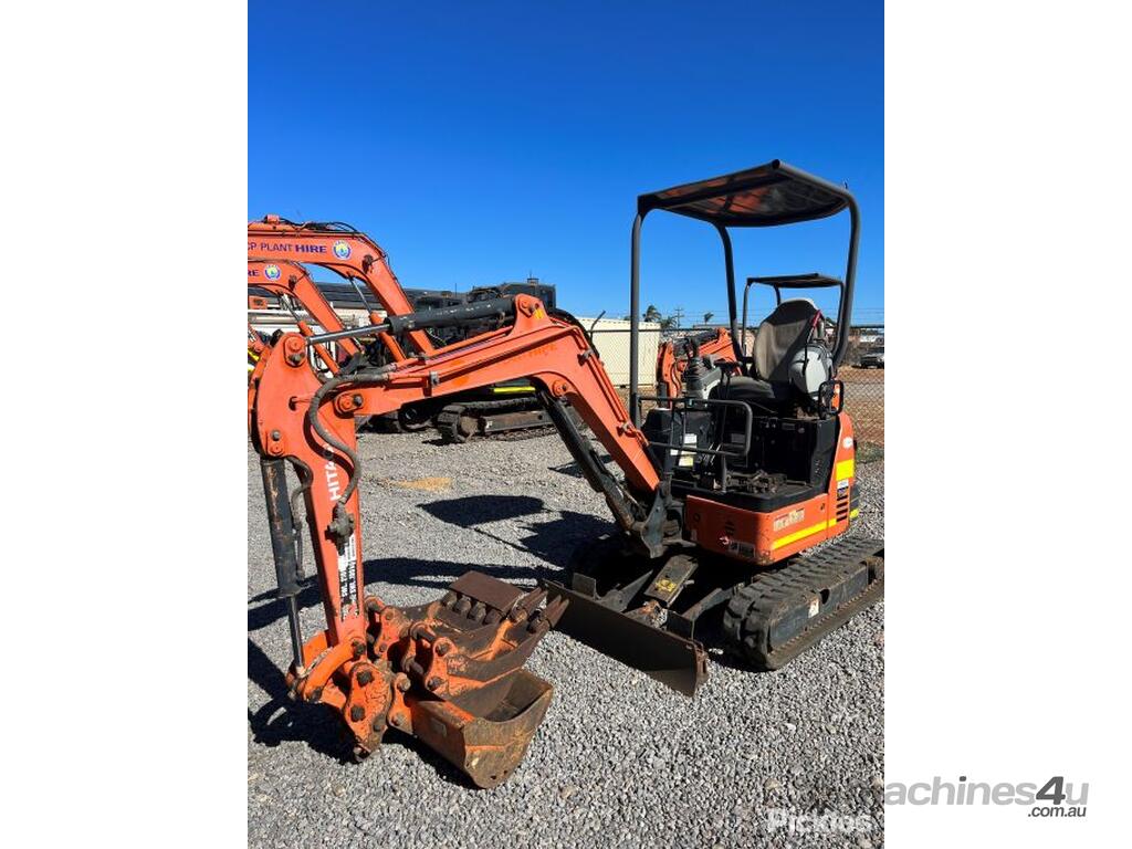 Used Hitachi Hitachi ZAXIS 17U-5A Mini Excavator Rubber Track 0-7 Tonne ...