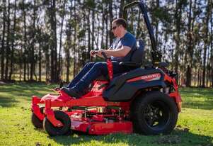 Gravely   Pro-Turn 672 EFI
