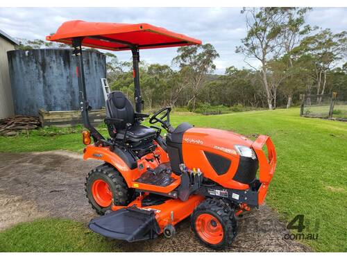 2022 Kubota BX23S Subcompact 4WD tractor