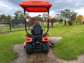 2022 Kubota BX23S Subcompact 4WD tractor - picture2' - Click to enlarge