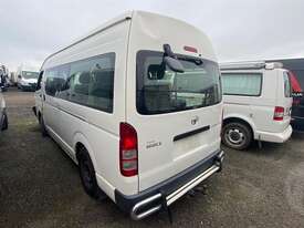 Toyota Hiace - picture1' - Click to enlarge