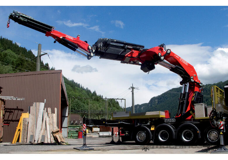 caption FASSI F1950RAL HE-DYNAMIC