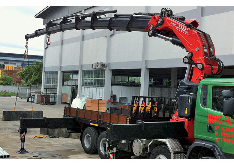 caption FASSI F1950RAL HE-DYNAMIC