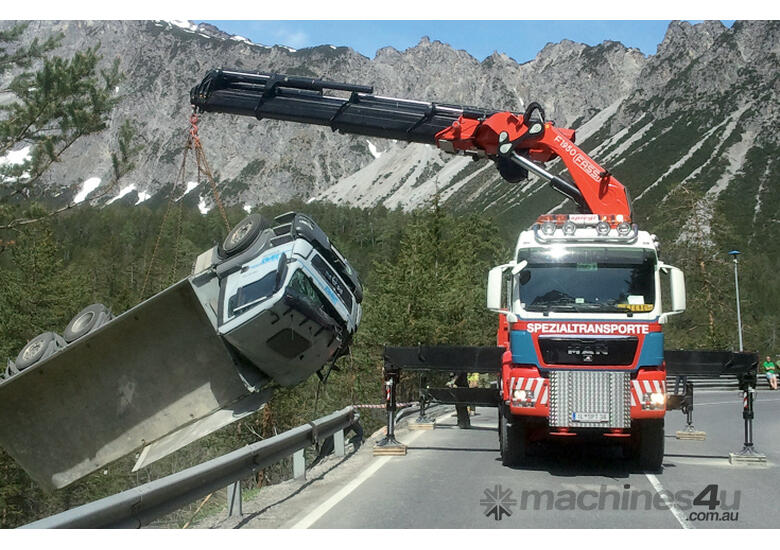 caption FASSI F1950RAL HE-DYNAMIC