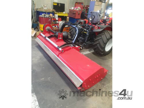 Orchard mulcher reversible