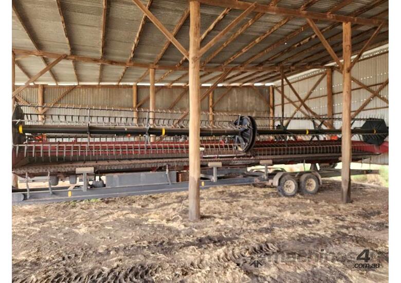 caption 2016 CASE IH 7240 w CASE IH 3152 FRONT AND TRAILER
