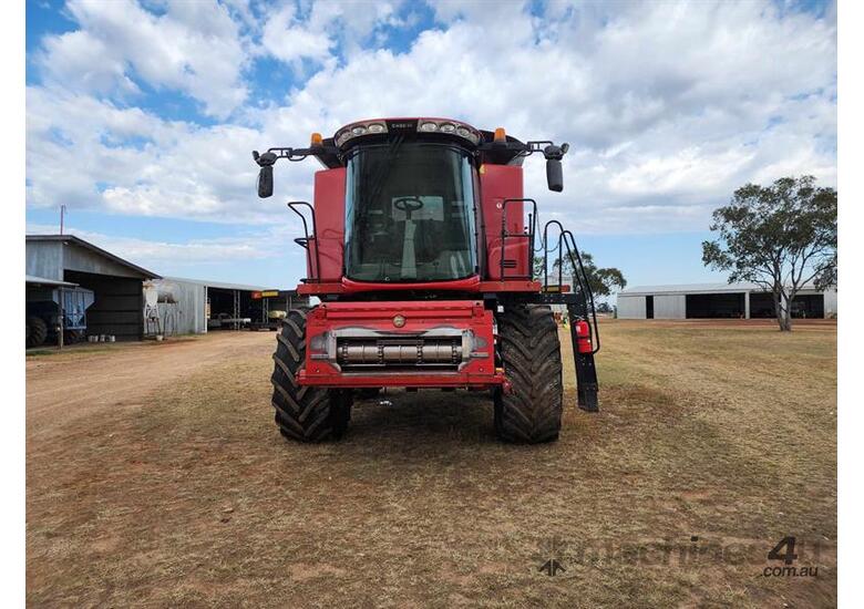 caption 2016 CASE IH 7240 w CASE IH 3152 FRONT AND TRAILER