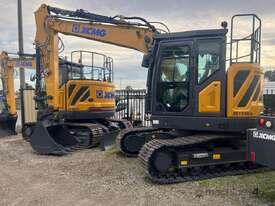 XCMG 16T Excavator Civil Spec Zero Swing XE155ECR + GP Bucket - picture0' - Click to enlarge