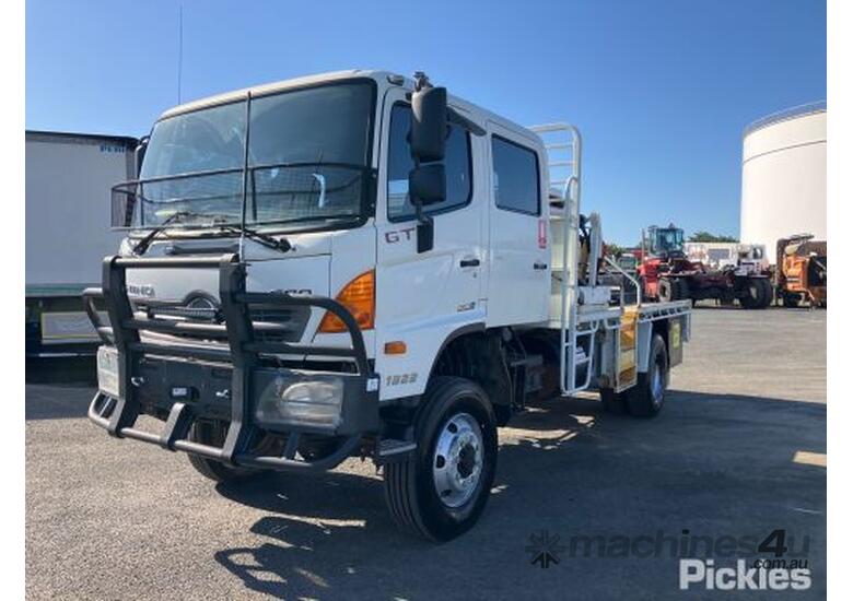 Buy Used 2014 Hino 2014 Hino 500 GT 1322 Crew Cab Table Top Tray Truck
