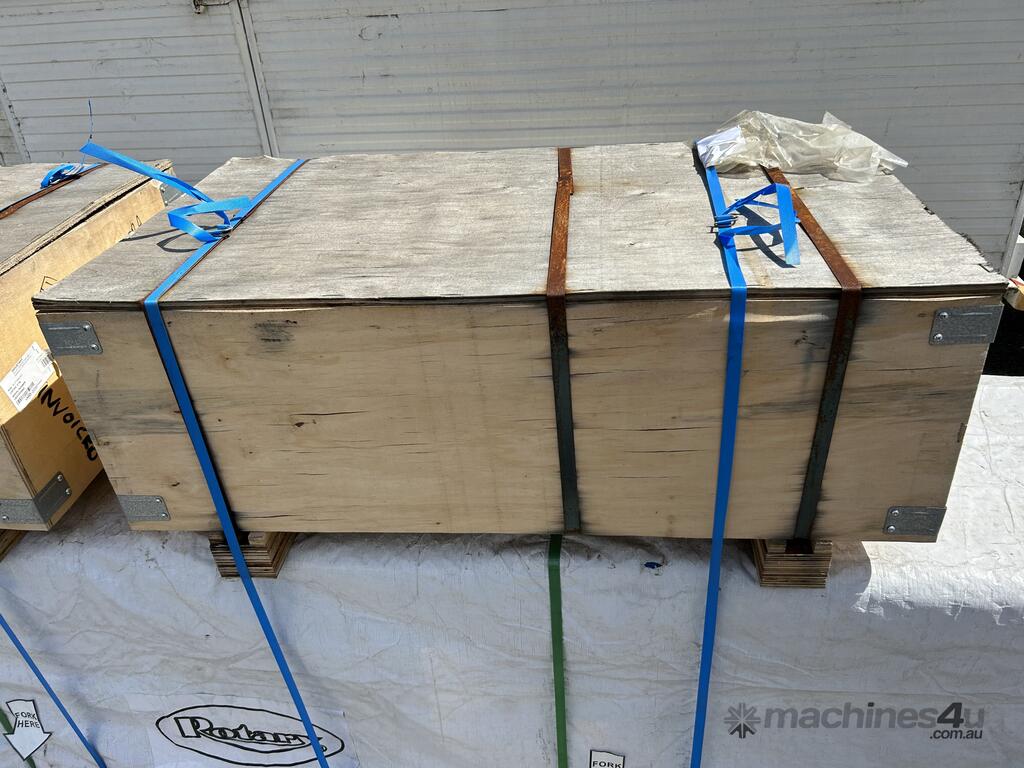 New NEW SM14L Rotary Long Body 4 Post Hoist plus 2 x 4RJ7100Y Rotary