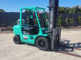 Mitsubishi 3T Forklift  - picture0' - Click to enlarge