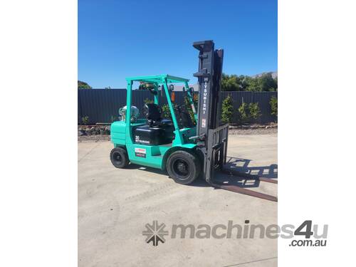 Mitsubishi 3T Forklift 