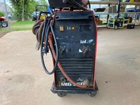 BOC MIG 250R MIG WELDER - picture0' - Click to enlarge