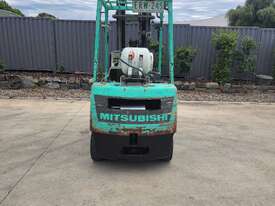 Mitsubishi 1.8T Forklift 6m lift height  - picture2' - Click to enlarge