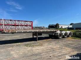 1996 Barker Heavy Duty Tri Axle Tri Axle Flat Top A Trailer - picture2' - Click to enlarge