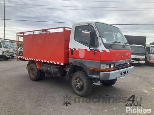 Buy Used 1995 Mitsubishi 1995 Mitsubishi 500 600 Canter 4X4 Rural Fire ...