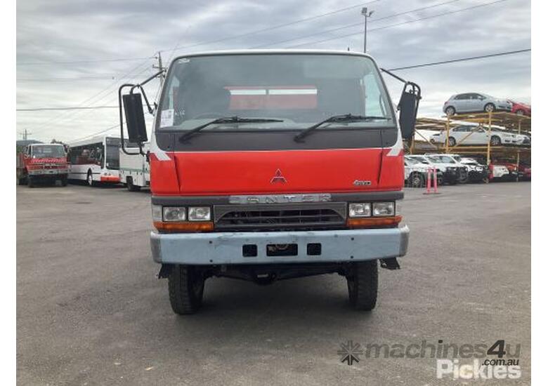 Buy Used 1995 Mitsubishi 1995 Mitsubishi 500 600 Canter 4X4 Rural Fire ...