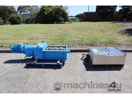 Industrial Dual Shaft Shredder - 15kW - Brentwood AZ15 