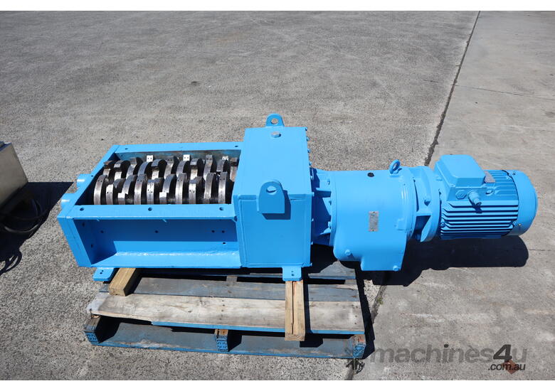 Industrial Dual Shaft Shredder - 15kW - Brentwood AZ15 