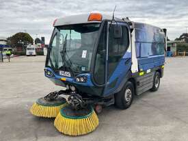 2013 MacDonald Johnston CX-400 Street Sweeper - picture1' - Click to enlarge