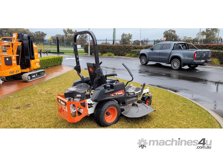 caption Bobcat ZTR 2000 Ride on mower - 21.5 hp Kawasaki