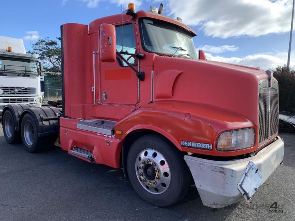 Buy Used 2000 Kenworth T401 Day Cab Trucks in , - Listed on Machines4u