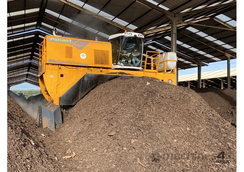 MECBIO - MENART SPM-63 Self-Propelled Windrow Turner