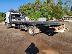 2021 Fuso Fighter   4x2 Tilt Tray - picture1' - Click to enlarge