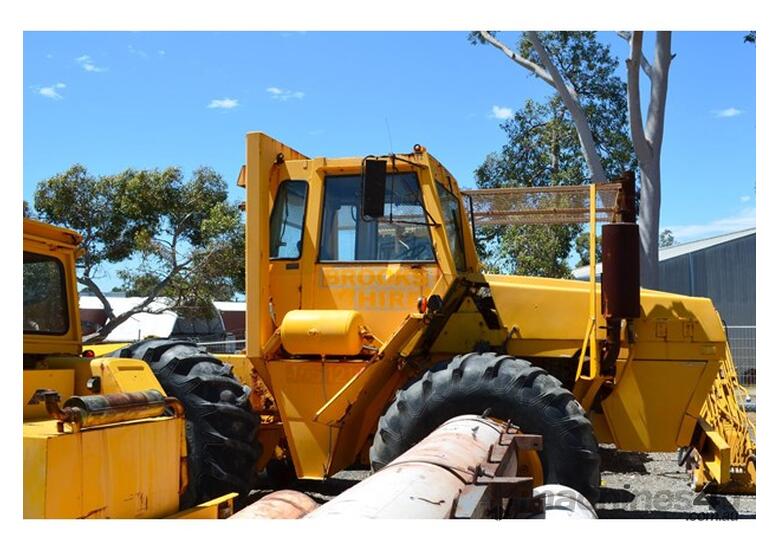 caption 1987 CASE | Water Cart | Model: 4496