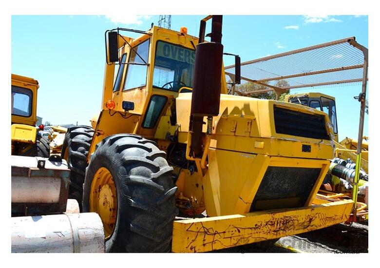 caption 1987 CASE | Water Cart | Model: 4496