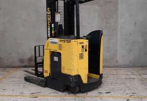 Hyster 1.59T Battery Electric Stand Up Reach Truck