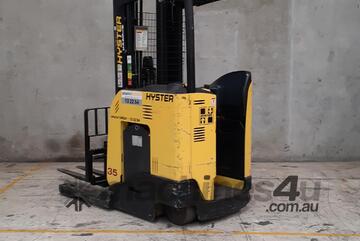Hyster 1.59T Battery Electric Stand Up Reach Truck Hyster 1.59T Battery Electric Stand Up Reach Truck
