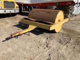 Tow Behind Drum Roller - picture0' - Click to enlarge