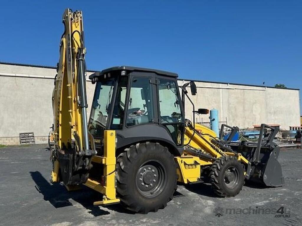 Used 2023 New Holland B110C Tractors in TORRINGTON, QLD