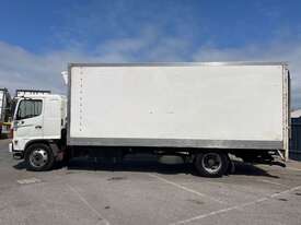 2007 Hino GD1J Refrigerated Pantech - picture2' - Click to enlarge