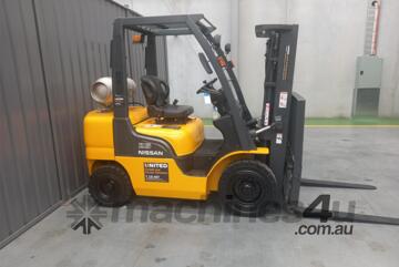   Nissan 2.5T Forklift PL02A25JU
