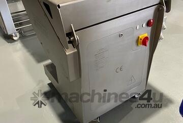 Skinner Membrane Grasselli Model RST 520 M