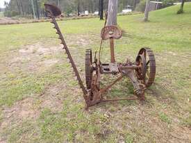 Vintage Sickle Mower - picture0' - Click to enlarge