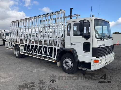 1992 Volvo FL6 Glass A-Frame Truck