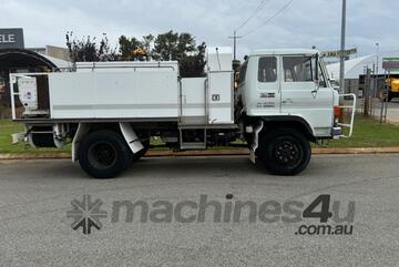Truck Fire Truck Hino 1992 33000km 2000L SN1710