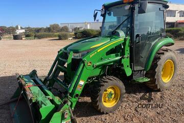 2019 JOHN DEERE 3046R COMPACT CAB TRACTOR