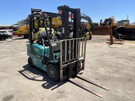 2011 Yale  LPG Forklift - picture0' - Click to enlarge