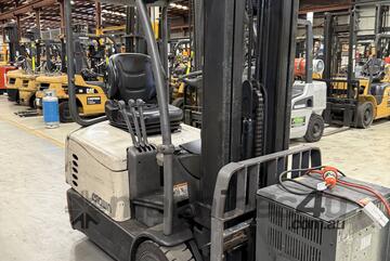 Crown 1.8T Electric Forklift - SC5215-30 (Perth WA)   Crown 1.8T Electric Forklift - SC5215-30 (Perth WA)