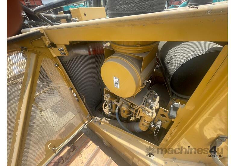 caption 2022 Caterpillar D8