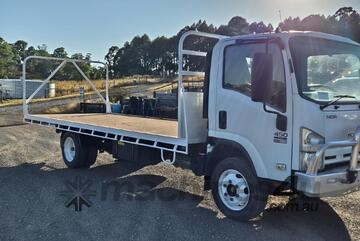 Isuzu   NQR450 Tray Truck