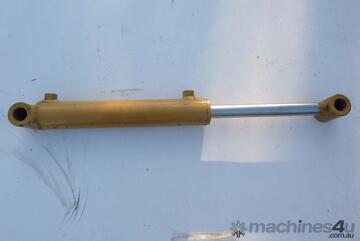 LLOYDS DEALS - Double Acting Hydraulic Ram 60mm OD x 250mm Stroke