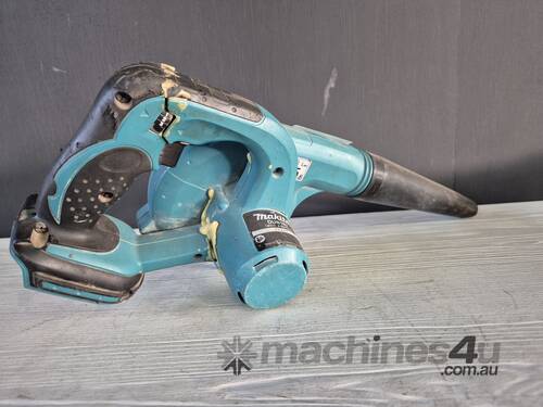 caption Makita 18V Blower