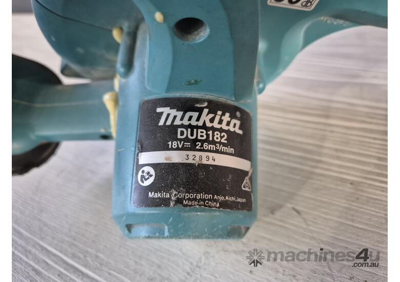 caption Makita 18V Blower