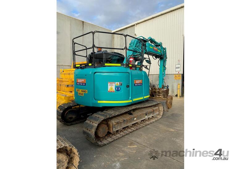 caption 2018 Kobelco Sk135sr-3